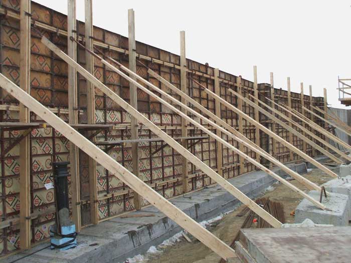 Lợi ích của việc sử dụng dịch vụ thu mua copha cũ